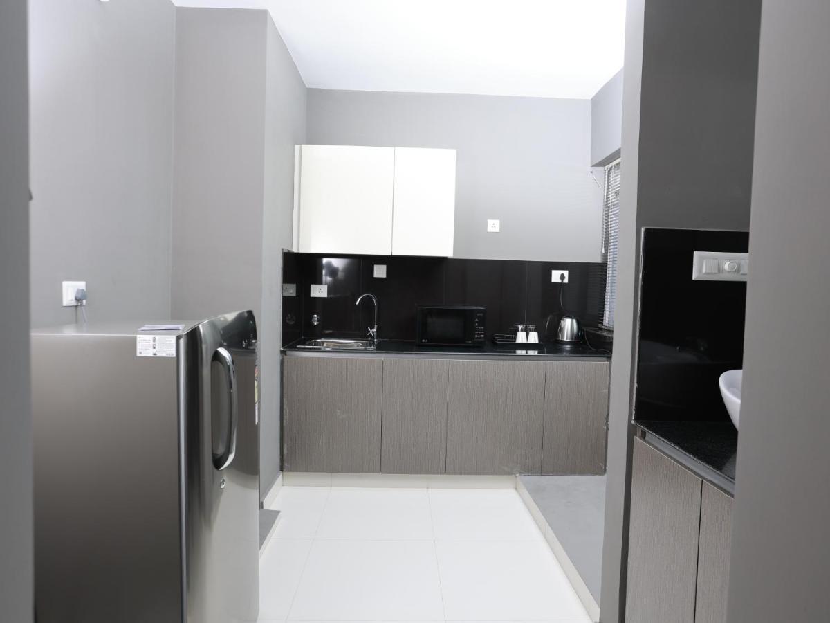 Transit Suites By Grandwest Nedumbassery Exterior photo